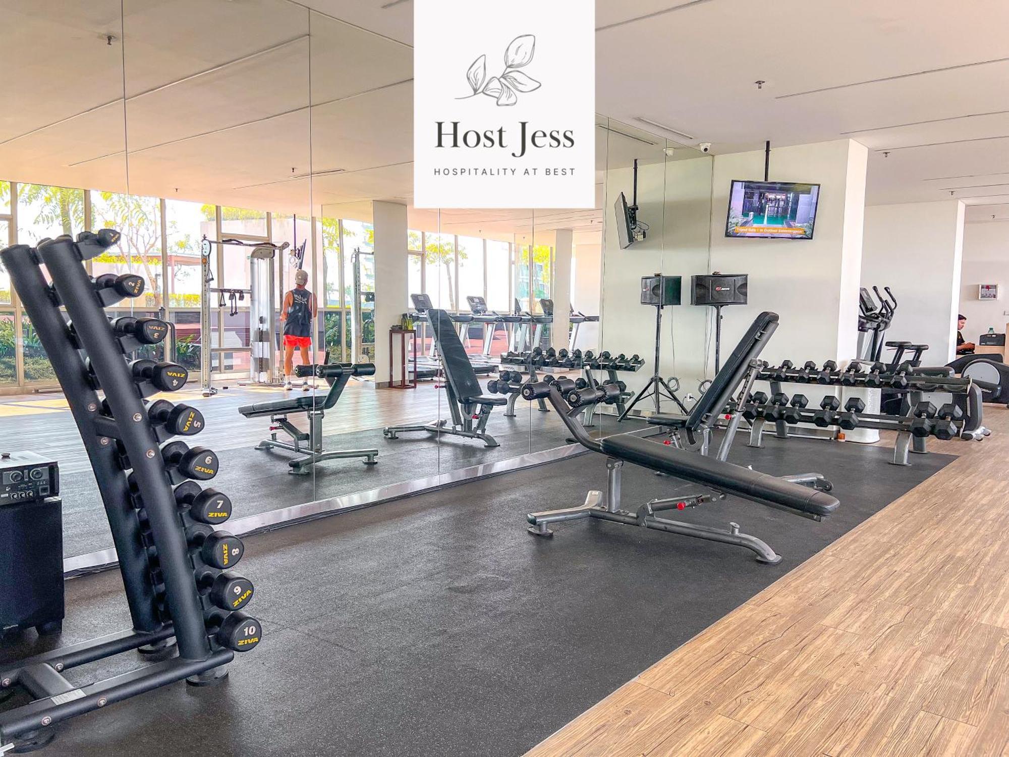 Gold Coast Pik Apartments By Host Jess جاكرتا المظهر الخارجي الصورة